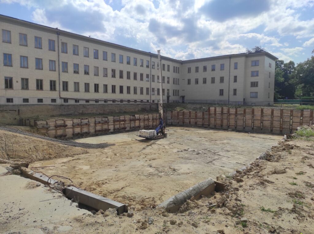 „Trysková injektáž Ostrava stavební jáma ve své velikosti.