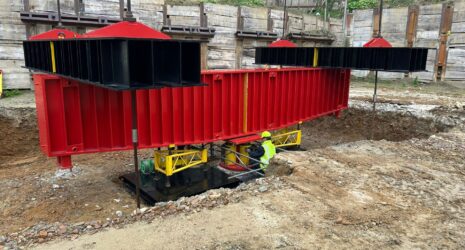 Zatěžovací most přikotveny